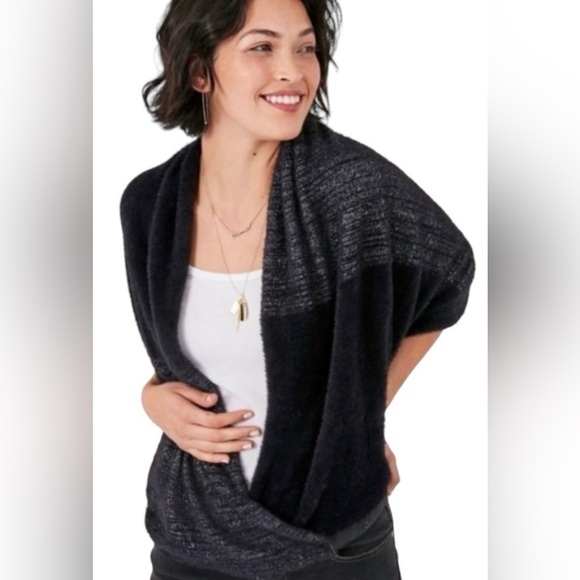 Stella & Dot Kaci Versatile 2 in 1 Soft Black Metallic Scarf - Picture 2 of 5